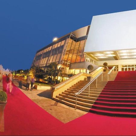 LE MAGNOLIA - TRÈS BEAU 2 PIÈCES à 2 MIN DU CENTRE-VILLE Cannes Extérieur photo