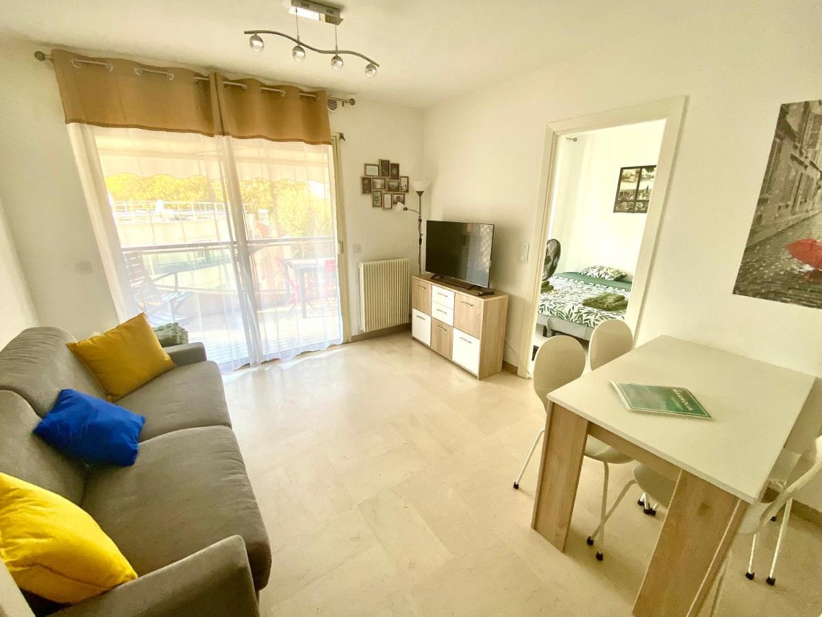 LE MAGNOLIA - TRÈS BEAU 2 PIÈCES à 2 MIN DU CENTRE-VILLE Cannes Extérieur photo