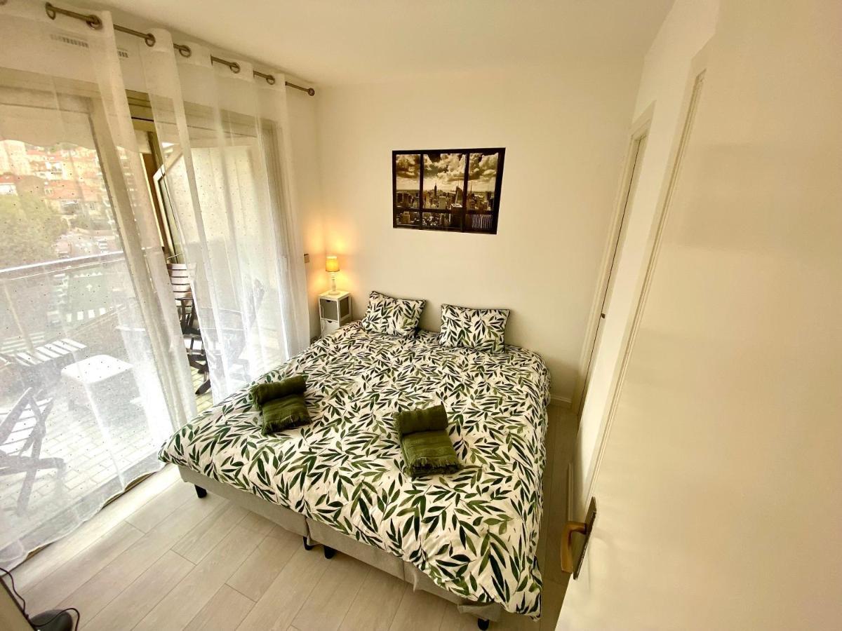LE MAGNOLIA - TRÈS BEAU 2 PIÈCES à 2 MIN DU CENTRE-VILLE Cannes Extérieur photo